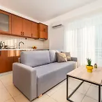 Seaside Serenity, 3 Min To - Gaia 4 Apartament