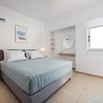 Apartament Seaside Serenity, 3 Min To - Gaia 4 *